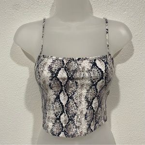 forever 21 snake skin print black & white cropped cami tank top shirt